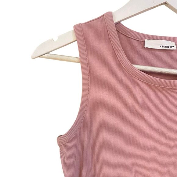 Heatherly ribbed blush pink sleeveless crew neck bodysuit size Small Petite - Picture 4 of 5